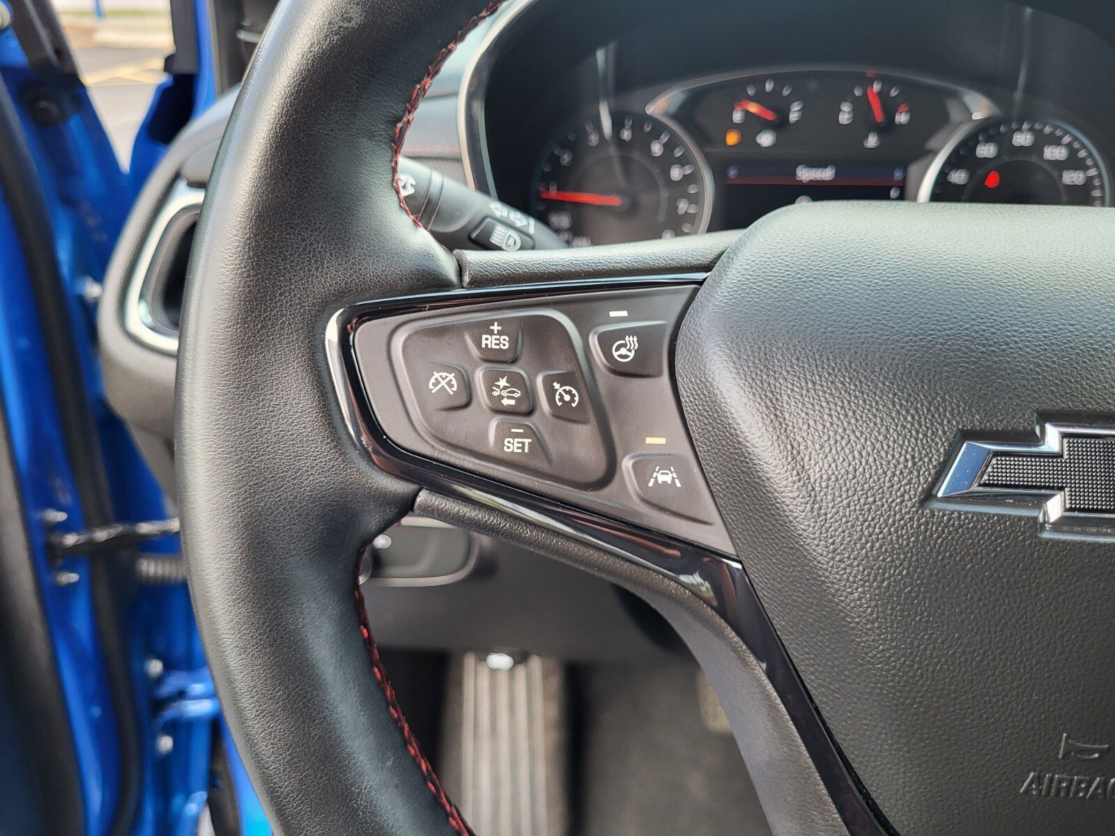 Used 2024 Chevrolet Equinox RS w/ RS Leather Package FWD image 30