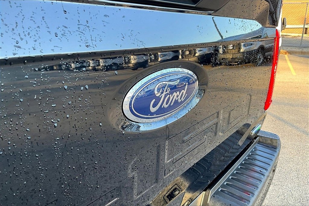 Certified 2022 Ford F150 XL w/ STX Appearance Package image 30