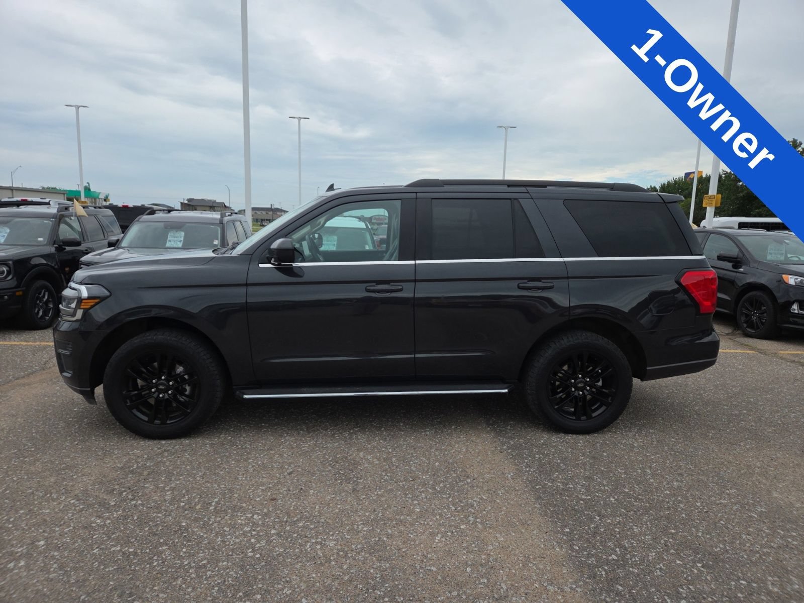 Certified 2023 Ford Expedition XLT AWD/4WD image 2