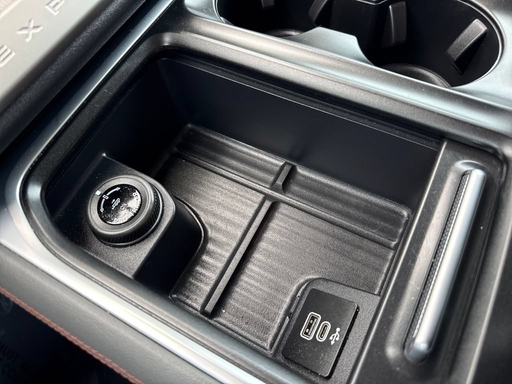 Certified 2025 Ford Expedition Max Active RWD image 25