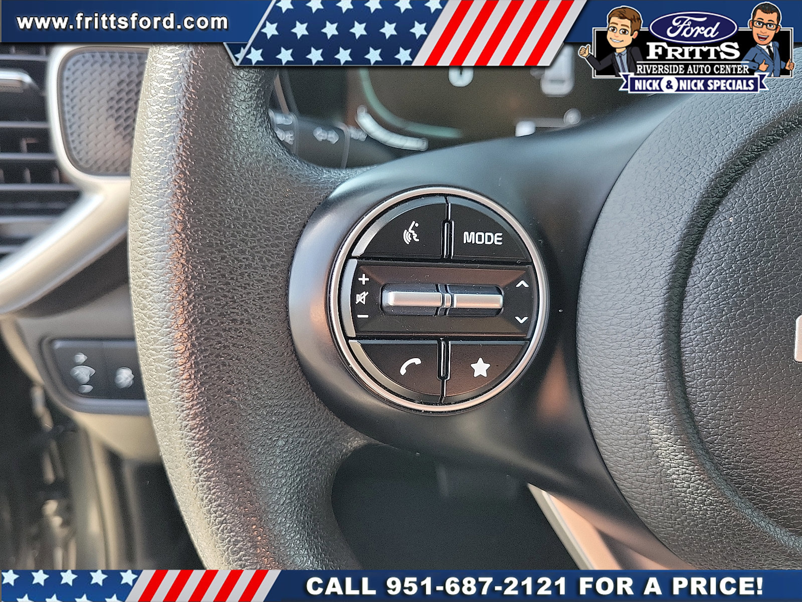 Used 2023 Kia Soul LX FWD image 7