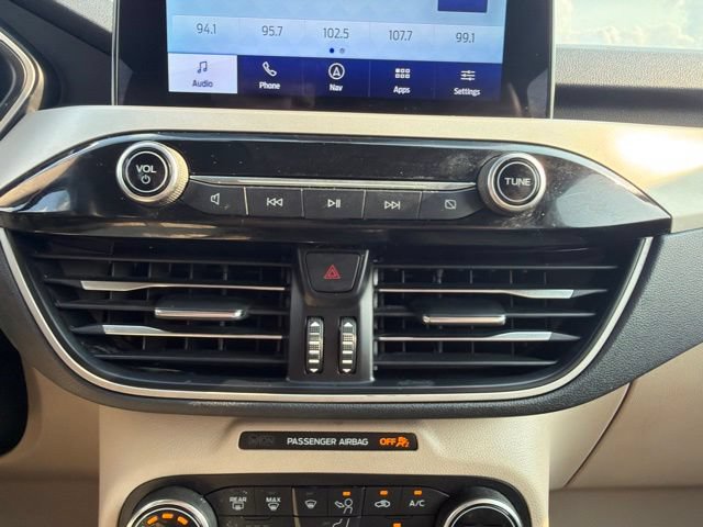 Certified 2020 Ford Escape SEL FWD image 33