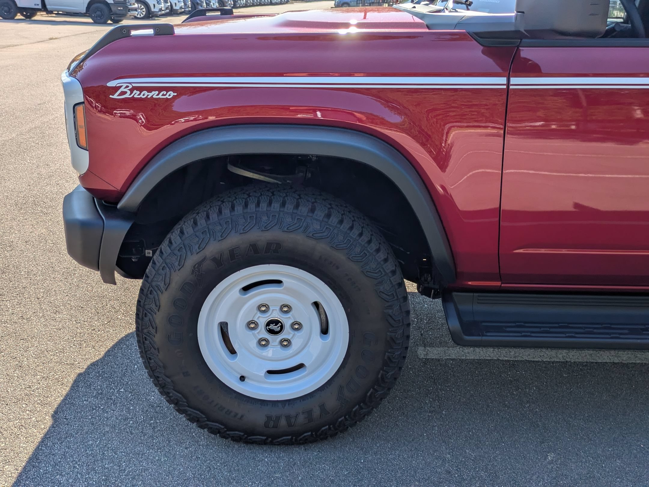 Certified 2025 Ford Bronco Heritage Edition AWD/4WD image 11