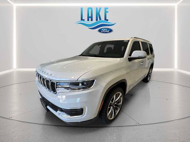 Used 2022 Jeep Wagoneer Series III w/ Premium Group I AWD/4WD image 7