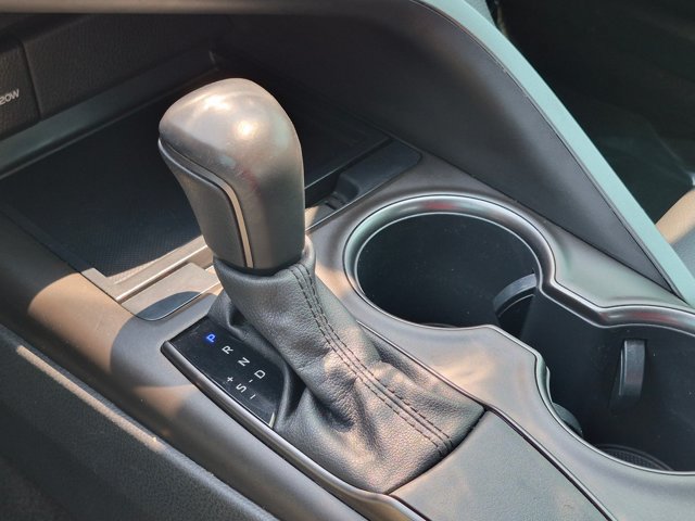 Used 2021 Toyota Camry SE w/ Convenience Package FWD image 26