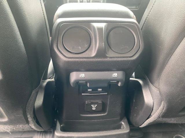 Used 2022 Jeep Wrangler Unlimited Rubicon w/ LED Lighting Group AWD/4WD image 28