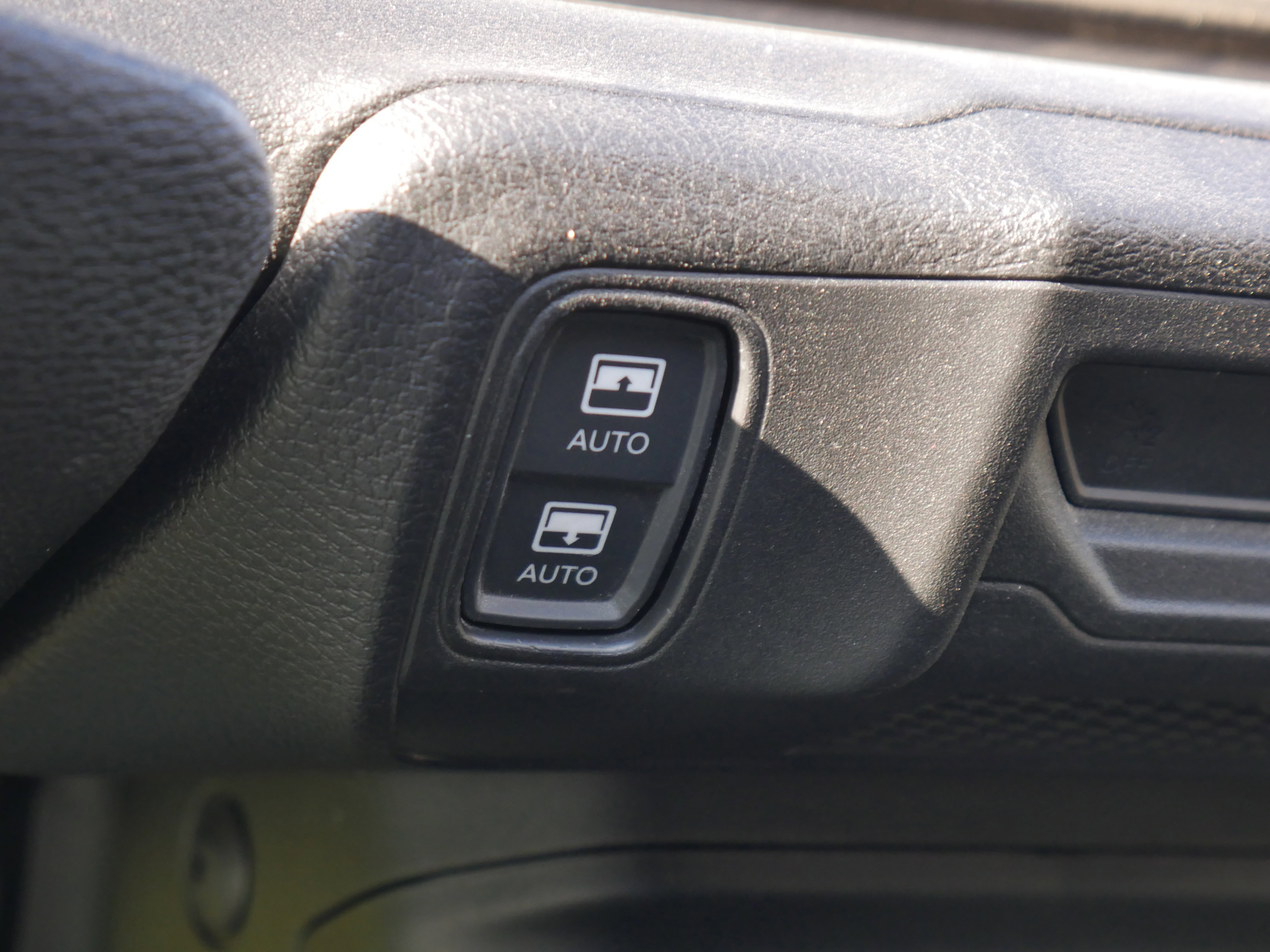 Used 2024 Jeep Wrangler High Altitude image 17