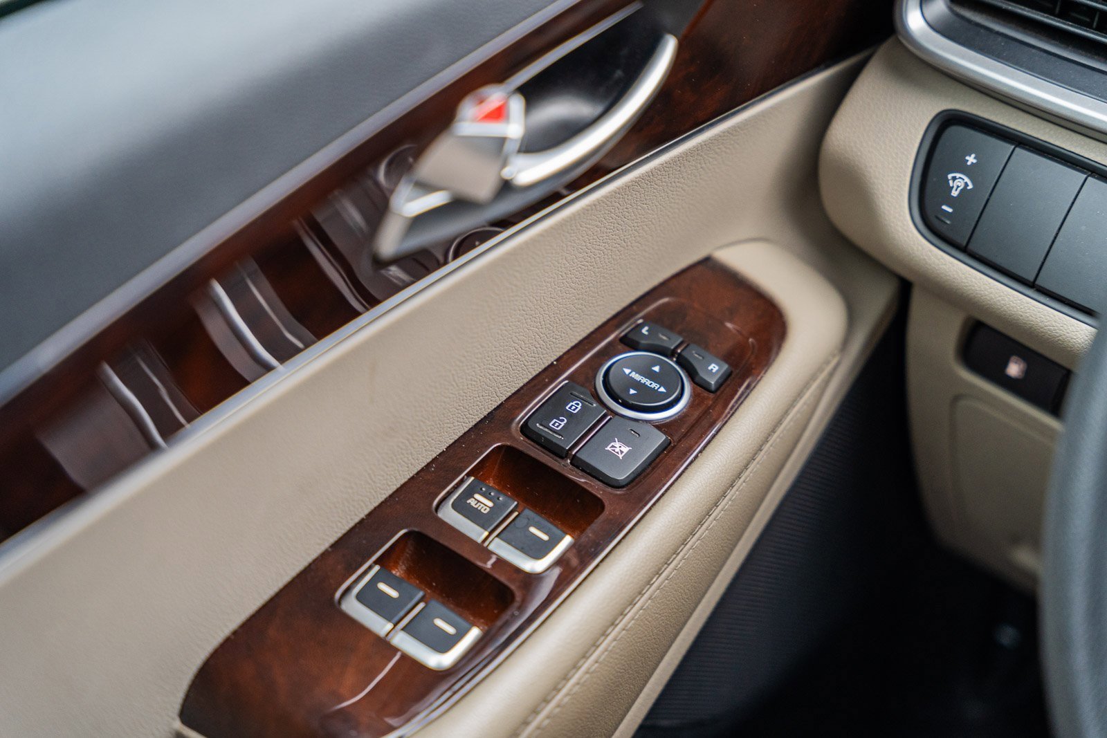 Used 2018 Kia Sorento LX image 24