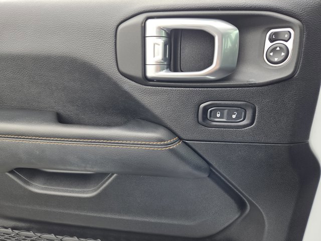Used 2020 Jeep Wrangler Unlimited Sahara image 21