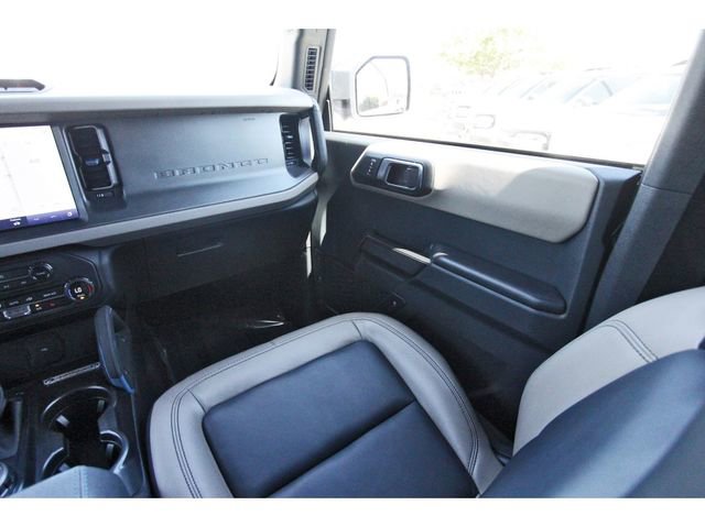 Certified 2024 Ford Bronco Wildtrak AWD/4WD image 9