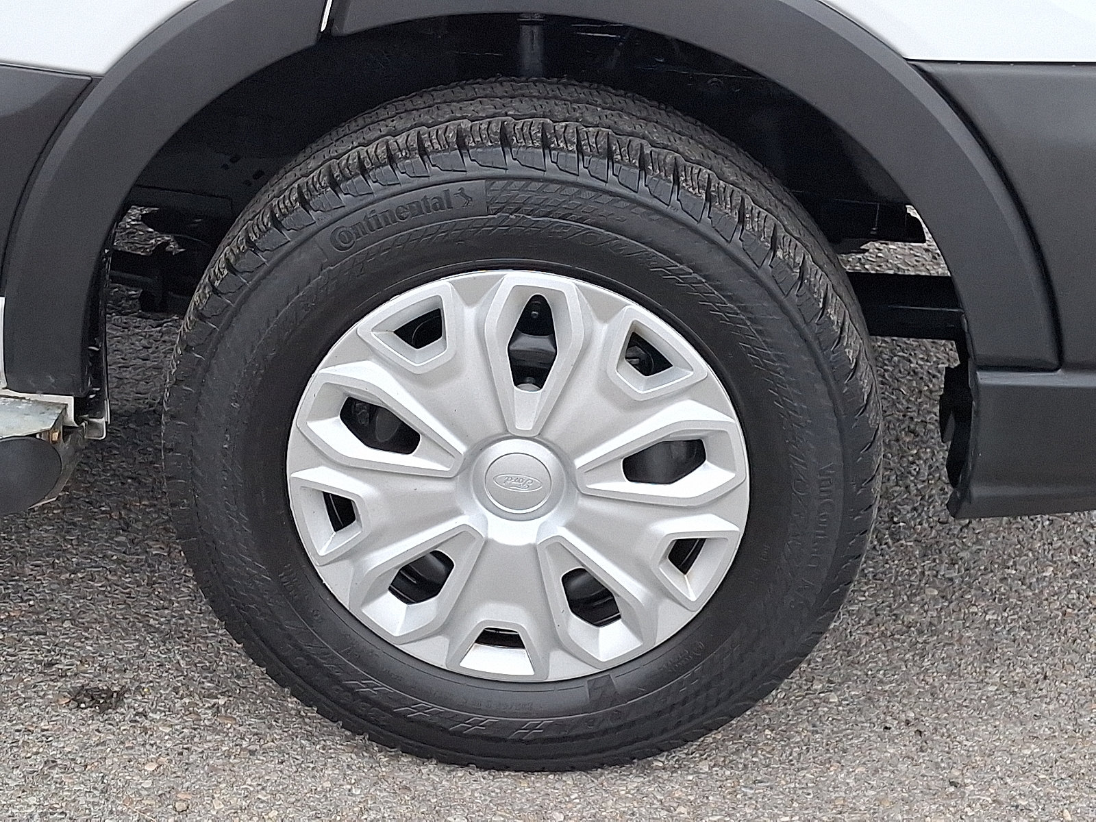 Certified 2025 Ford Transit 250 Low Roof w/ Exterior Upgrade Package RWD image 8