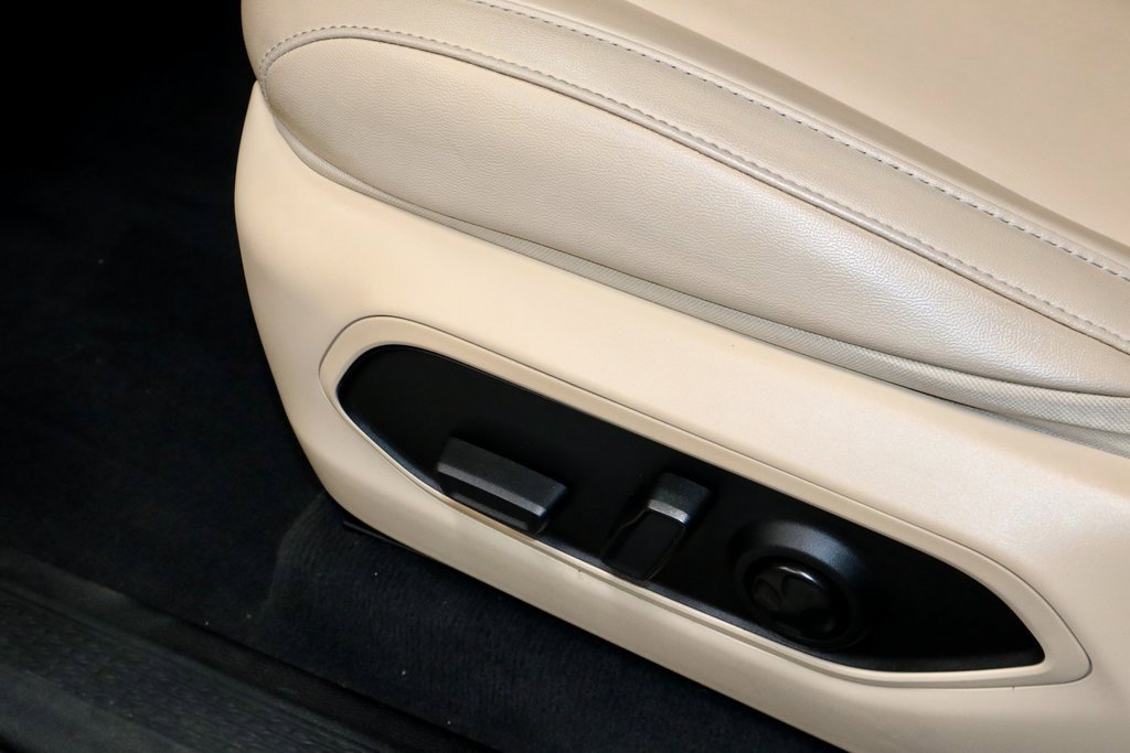 Used 2024 Jeep Grand Cherokee Limited 4xe image 24