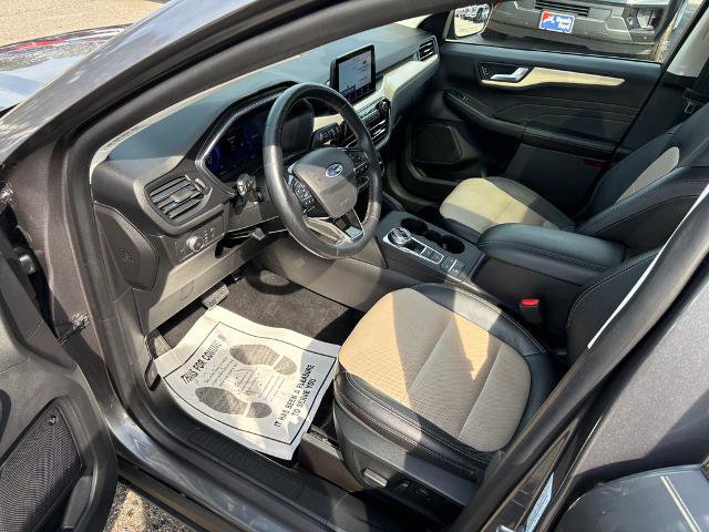 Certified 2022 Ford Escape Titanium w/ Titanium Elite Package image 14