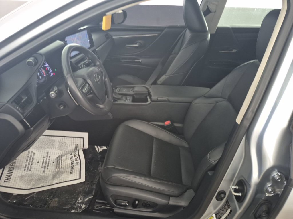 Used 2022 Lexus ES 350 w/ Premium Package FWD image 5