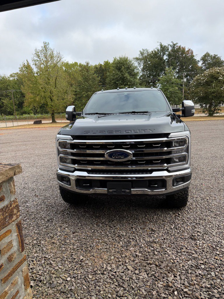 Certified 2025 Ford F250 King Ranch w/ Tremor Off-Road Package AWD/4WD image 4
