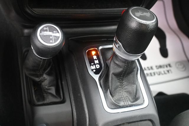 Used 2023 Jeep Wrangler Unlimited w/ Cold Weather Group AWD/4WD image 12