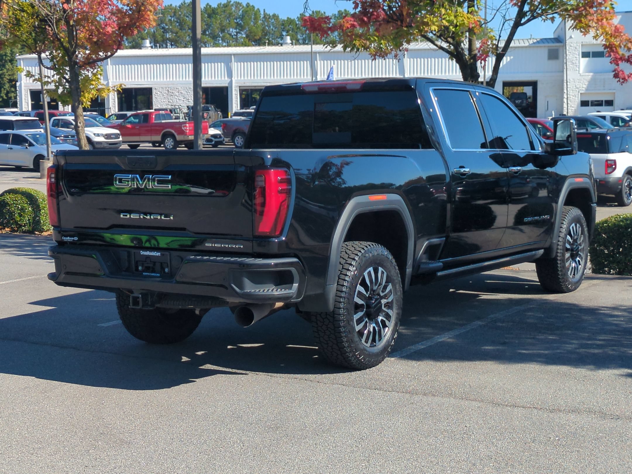 Used 2024 GMC Sierra 2500 Denali Ultimate AWD/4WD image 3