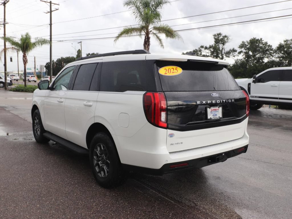 Certified 2025 Ford Expedition Active RWD image 12