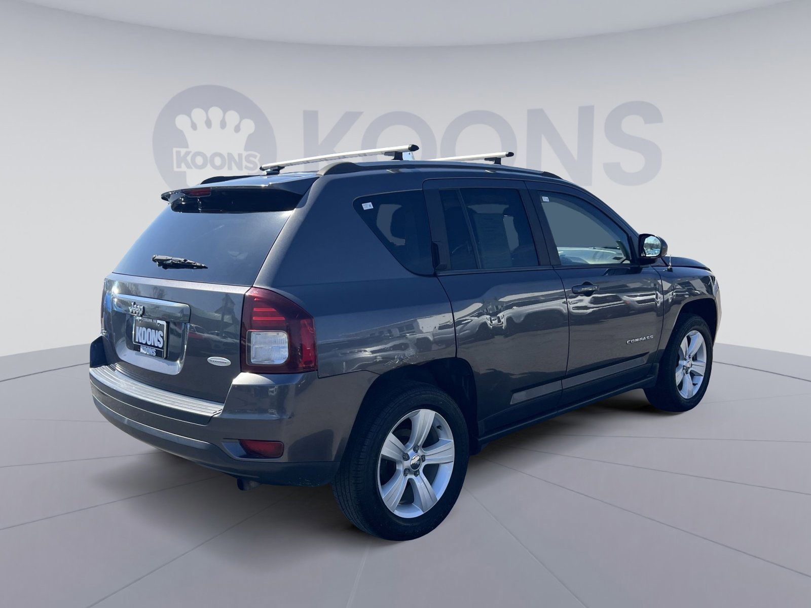 Used 2017 Jeep Compass Latitude image 5