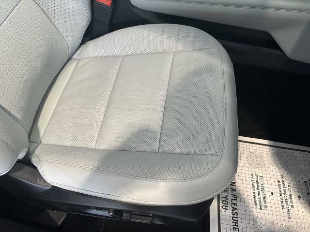 Certified 2025 Ford Explorer Platinum w/ Ultimate Package AWD/4WD image 28
