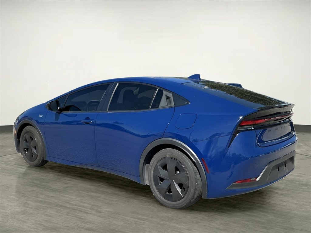 Used 2023 Toyota Prius LE image 4