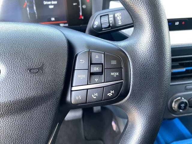 Certified 2025 Ford Maverick XLT FWD image 33