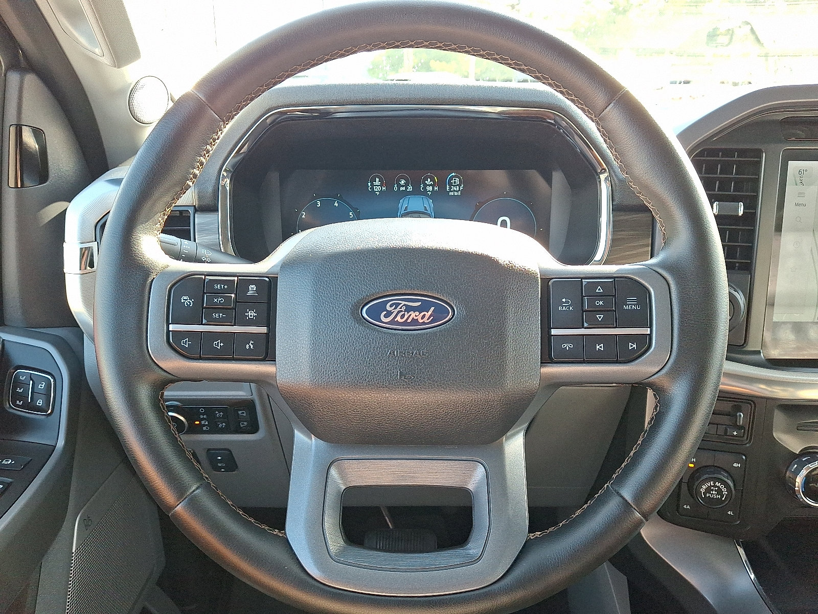 Certified 2025 Ford F150 Lariat w/ Equipment Group 501A Mid AWD/4WD image 19