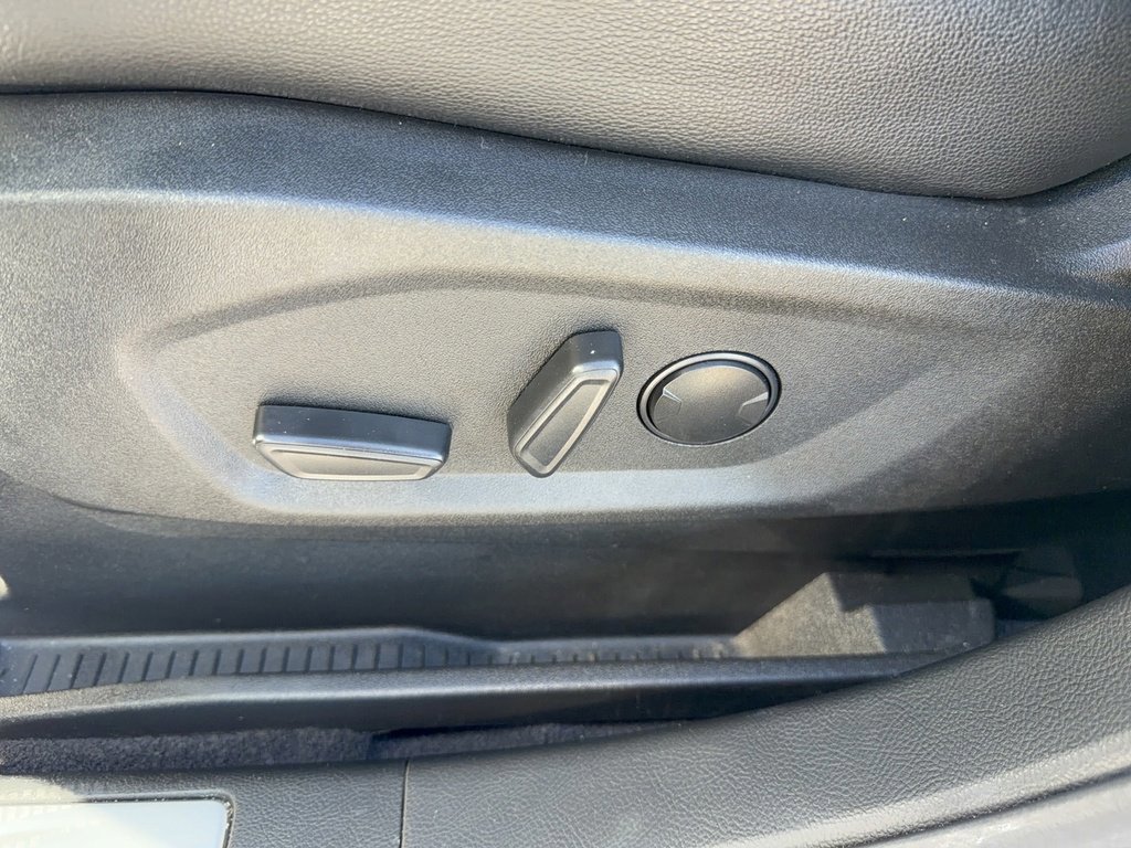 Certified 2024 Ford Edge Titanium w/ Equipment Group 301A image 34