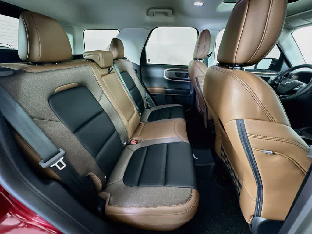 Certified 2025 Ford Bronco Sport Outer Banks w/ Outer Banks Tech Package+ AWD/4WD image 33