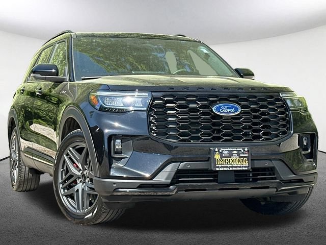 Certified 2025 Ford Explorer ST-Line w/ ST-Line Street Pack AWD/4WD video 2