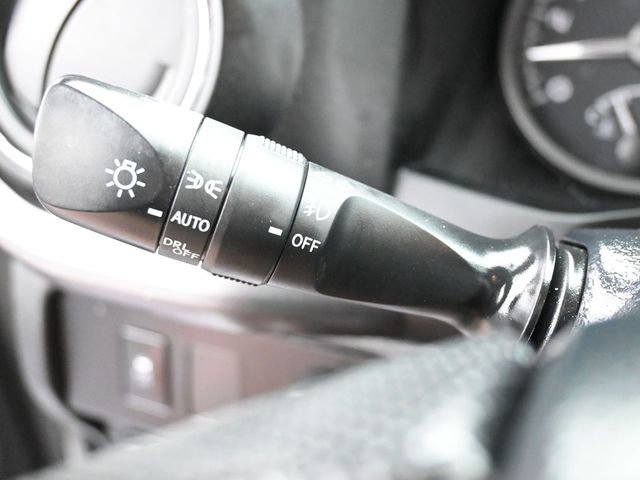 Used 2023 Toyota Tacoma TRD Off-Road w/ Technology Package AWD/4WD image 24