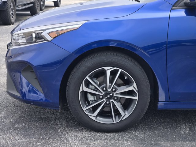 Used 2024 Kia Forte LXS w/ LXS Technology Package FWD image 9