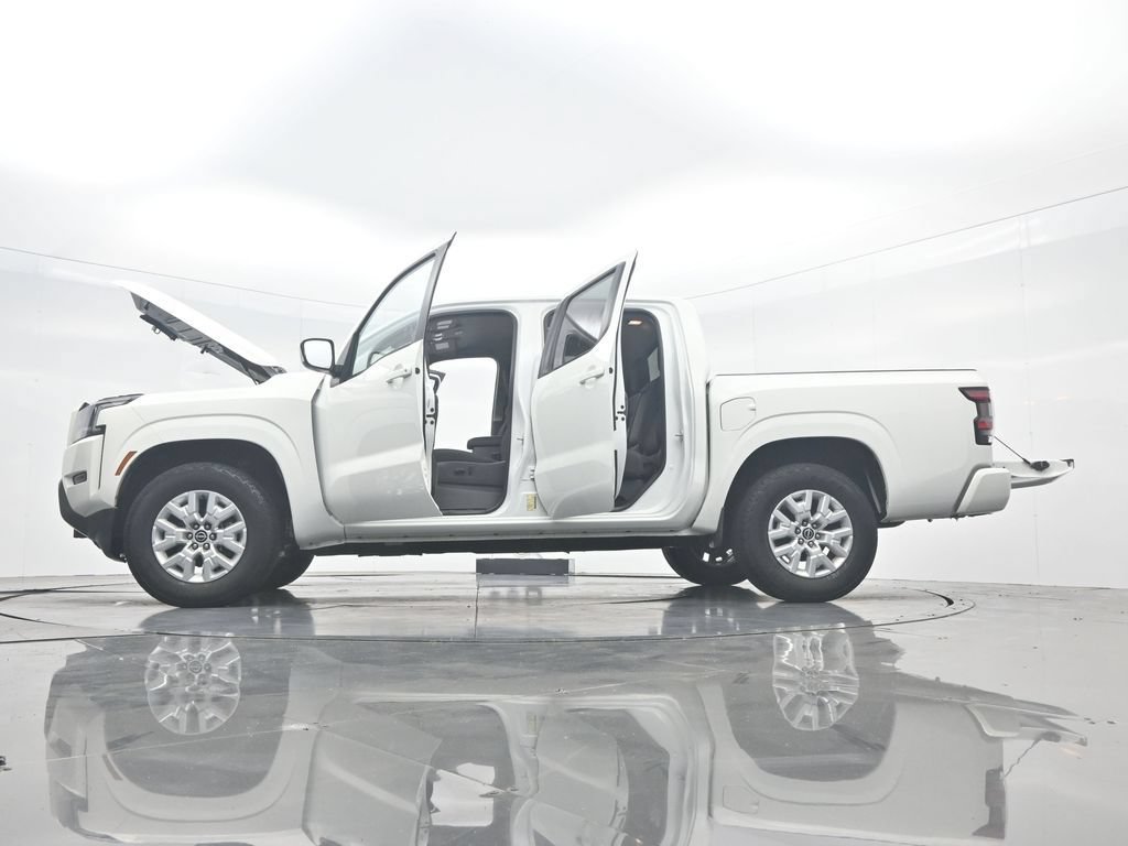 Used 2022 Nissan Frontier SV RWD image 44