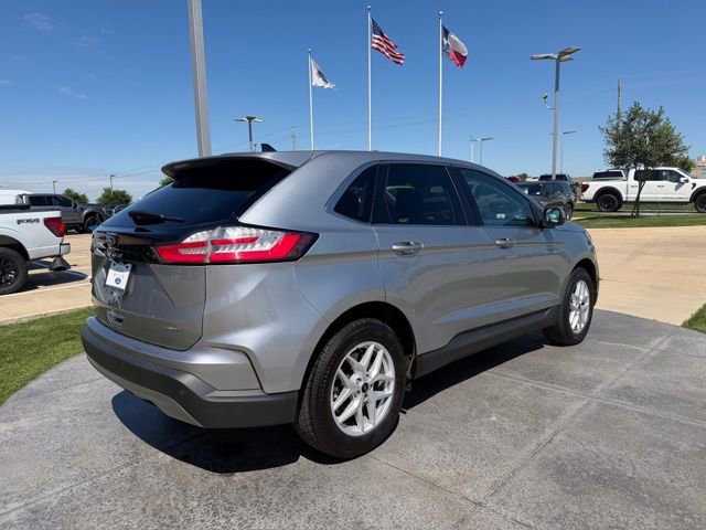 Certified 2024 Ford Edge SEL AWD/4WD image 3