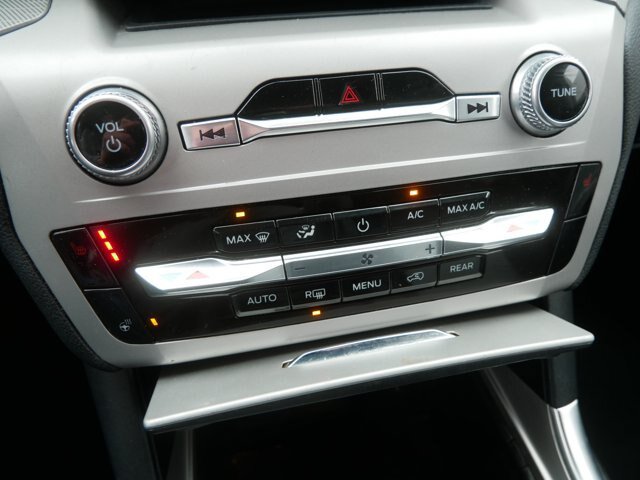 Certified 2023 Ford Explorer XLT w/ Equipment Group 202A AWD/4WD image 27