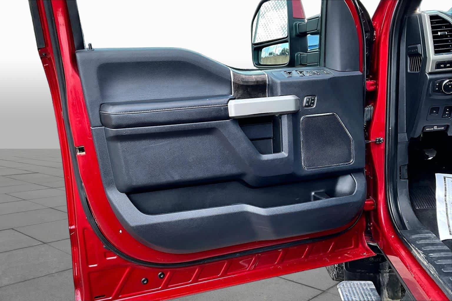 Certified 2022 Ford F350 Lariat w/ Lariat Ultimate Package AWD/4WD image 22
