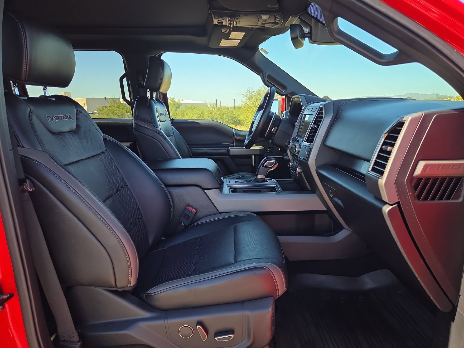 Certified 2018 Ford F150 Raptor w/ Equipment Group 802A Luxury AWD/4WD image 27