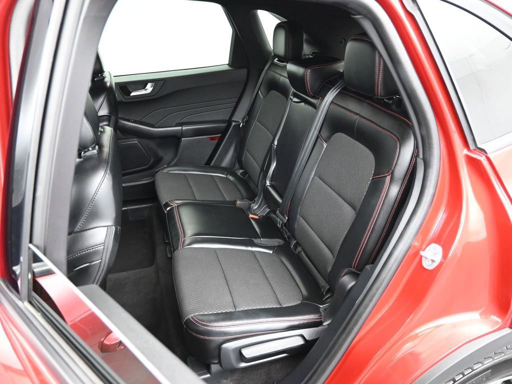 Certified 2025 Ford Escape ST-Line Select image 49