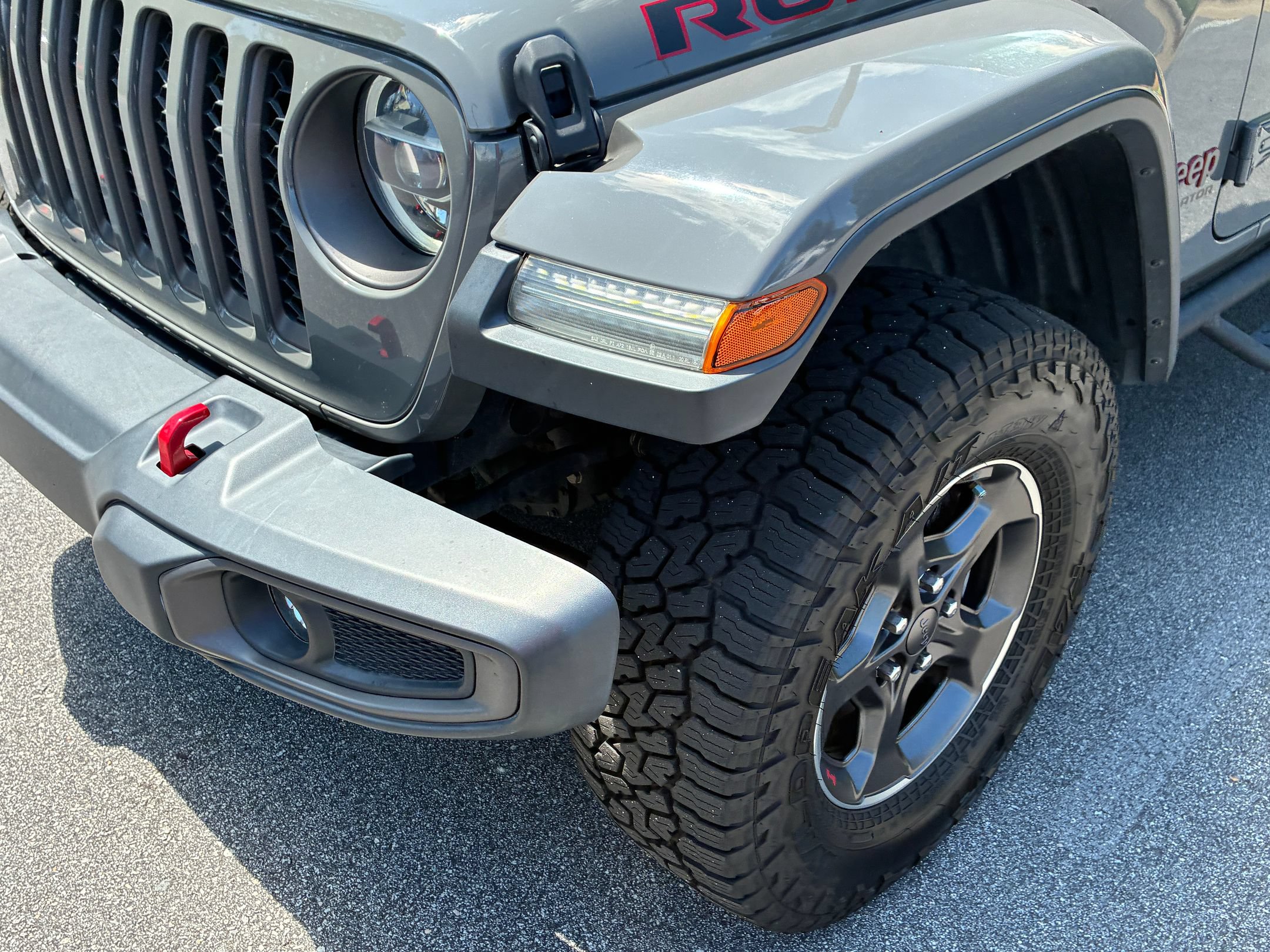 Used 2021 Jeep Gladiator Rubicon AWD/4WD image 9