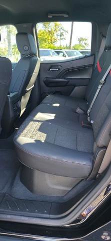 Used 2024 Chevrolet Colorado Z71 w/ Z71 Convenience Package 2 image 15