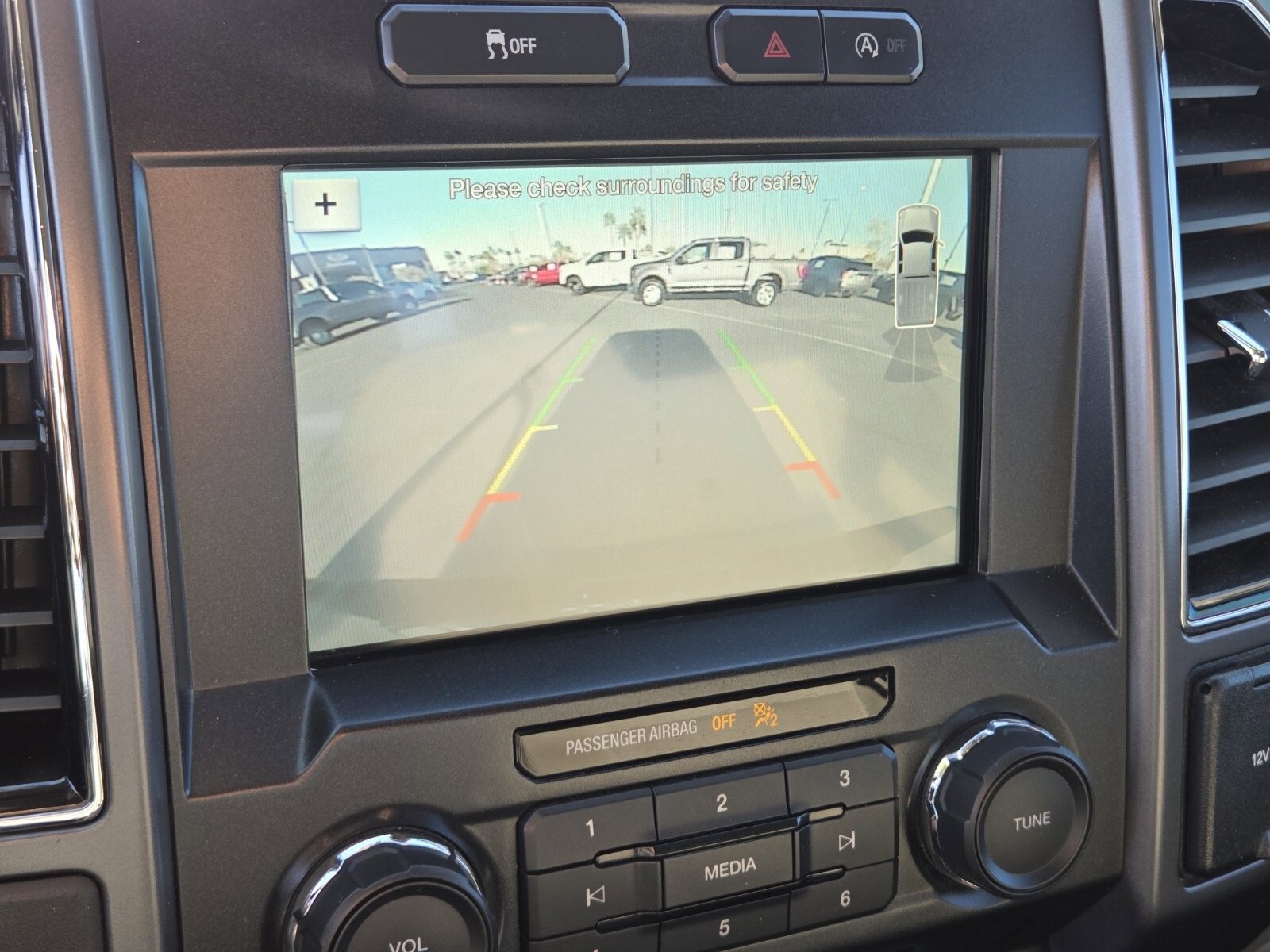 Certified 2018 Ford F150 XLT w/ Equipment Group 302A Luxury image 21