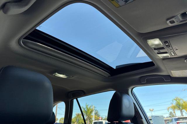 Used 2019 Subaru Outback 2.5i Limited AWD/4WD image 10