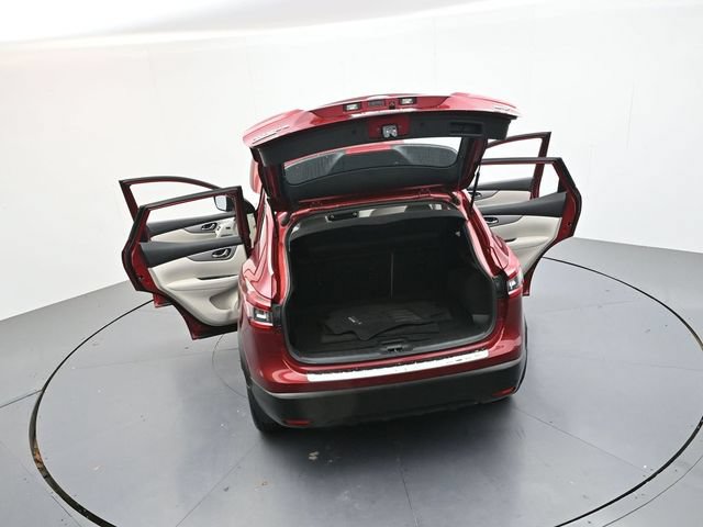 Used 2020 Nissan Rogue Sport SV w/ Technology Package FWD image 48