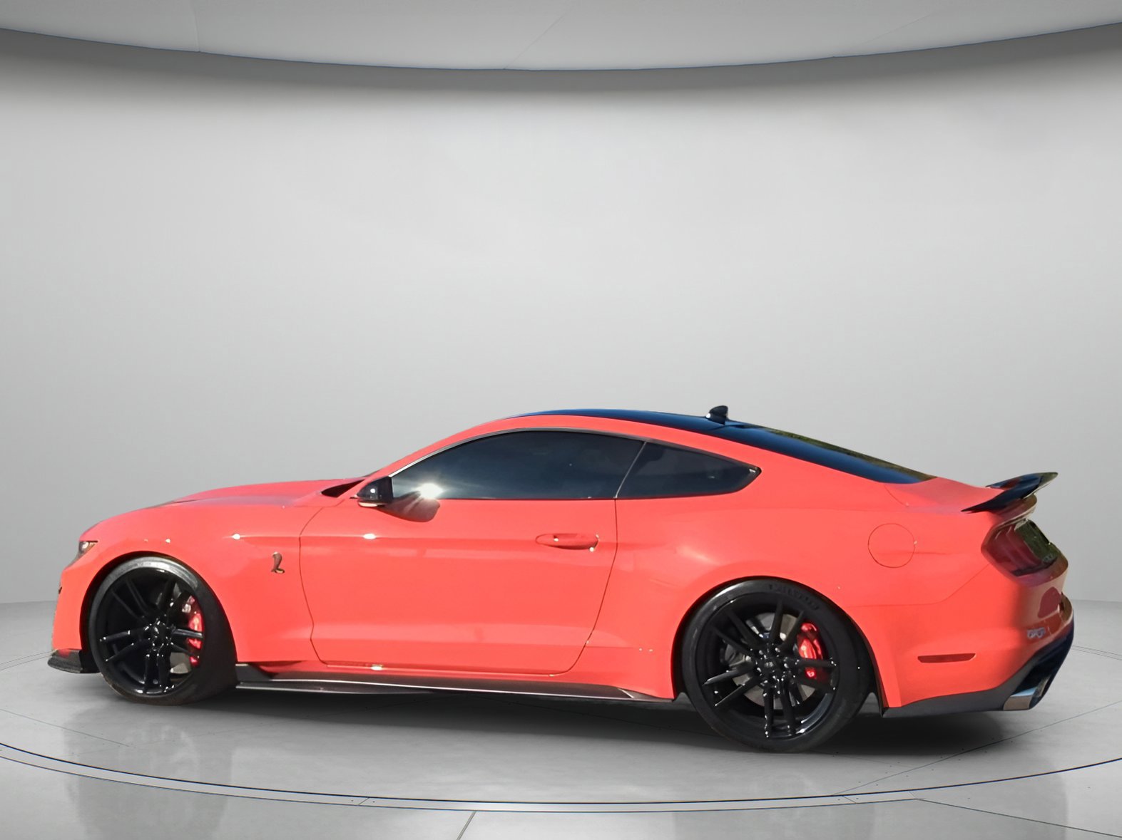 Certified 2022 Ford Mustang Shelby GT500 w/ Technology Package image 11