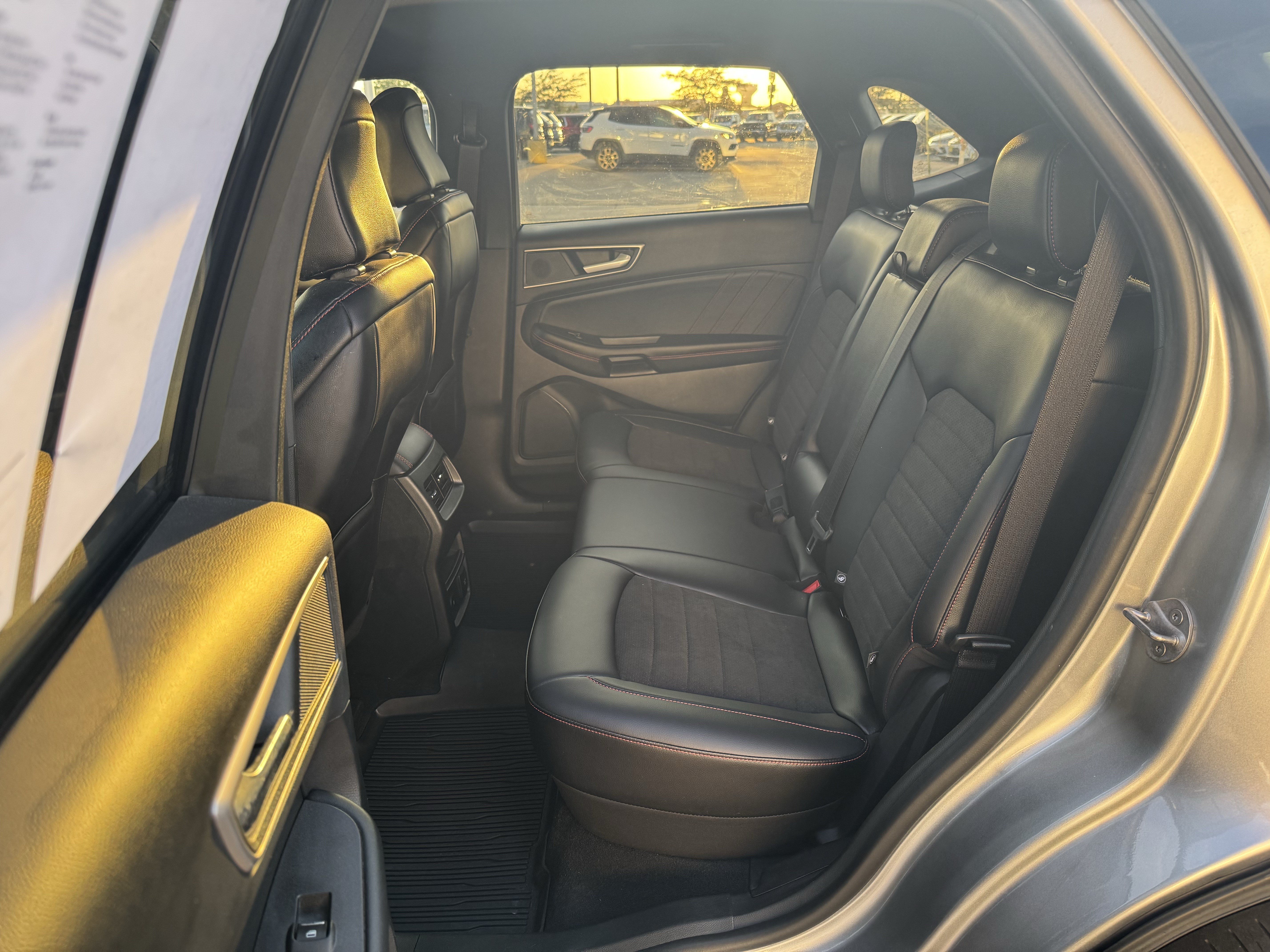 Certified 2024 Ford Edge ST-Line AWD/4WD image 21
