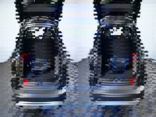 Certified 2025 Ford Escape Platinum w/ Premium Technology Package image 10