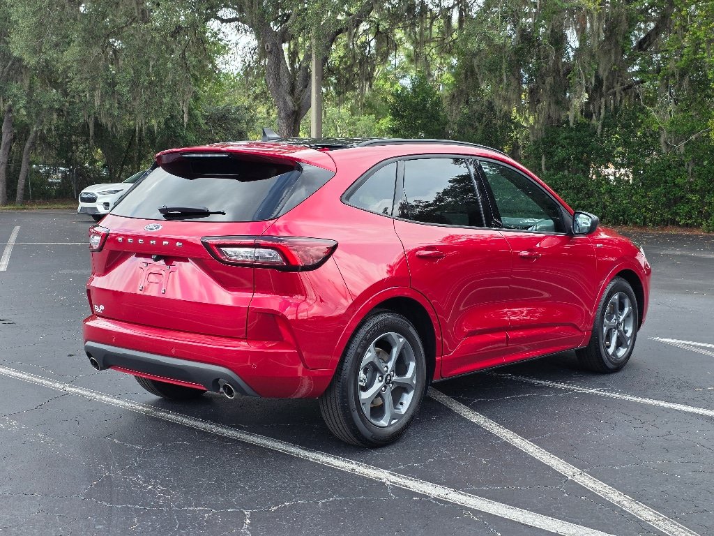 Certified 2023 Ford Escape ST-Line w/ Tech Pack #1 FWD image 7