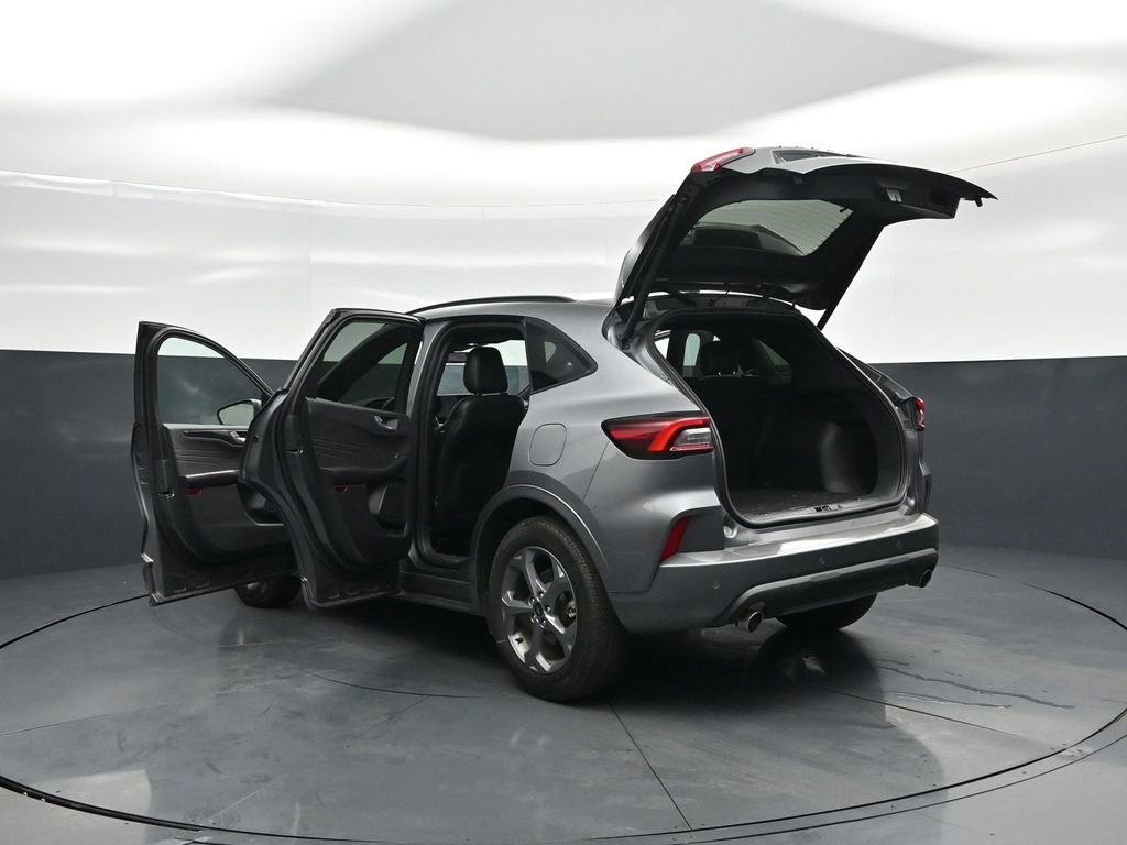 Certified 2023 Ford Escape ST-Line w/ Tech Pack #1 FWD image 33