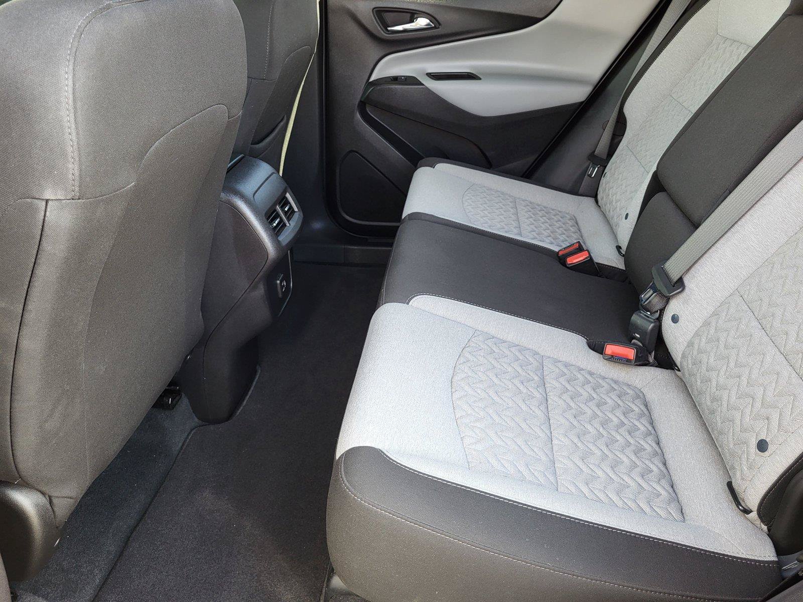 Used 2024 Chevrolet Equinox LS w/ LS Convenience Package FWD image 33