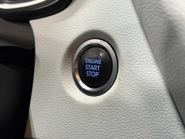 Used 2020 Toyota Corolla XSE FWD image 15